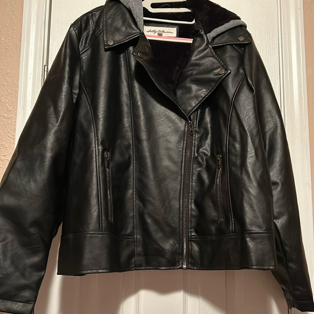 SEBBY COLLECTION
Women's Faux Leather Biker Jacket